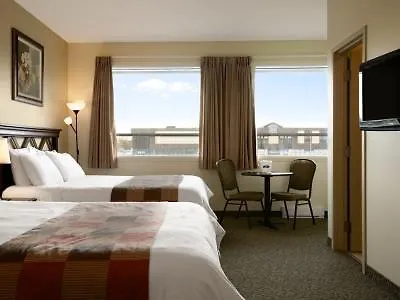 Hotel Days Inn By Wyndham Montreal East
