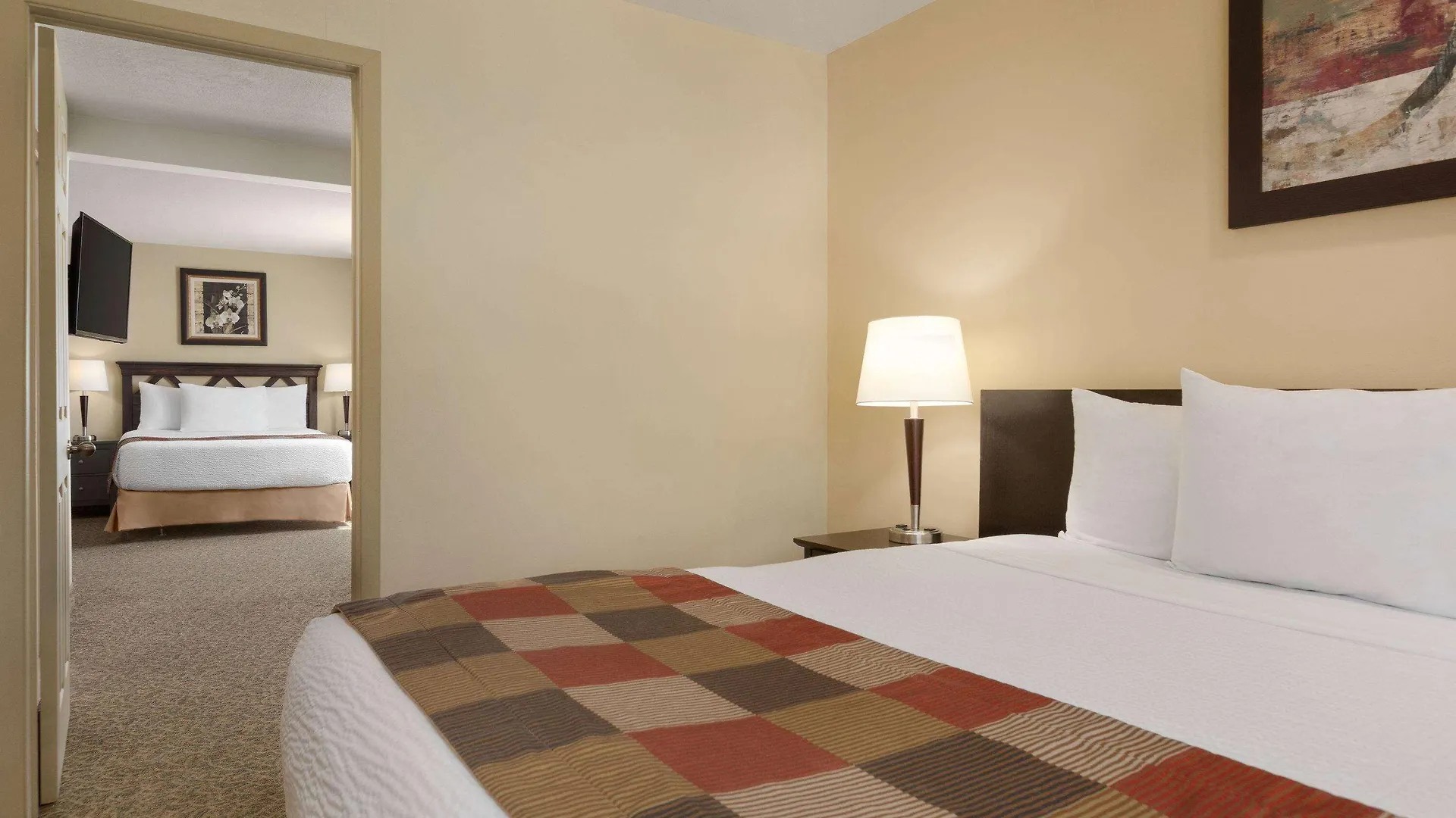 Hotel Days Inn By Wyndham Montreal East