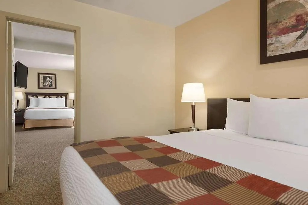 Days Inn By Wyndham Montreal East 3*,  Canada