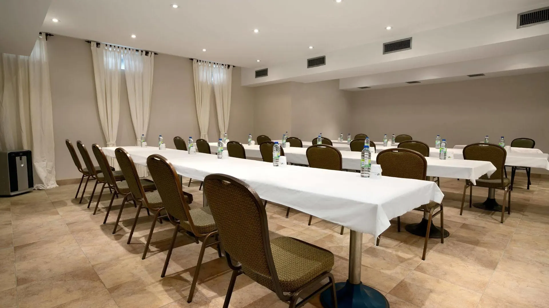 Days Inn By Wyndham Montreal East Canada
